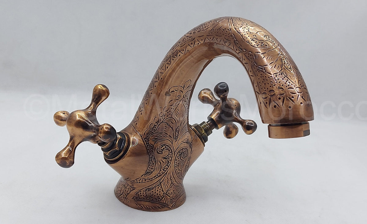 Oil Rubbed Bronze Faucet - Traditional Etched Brass Sink Faucet