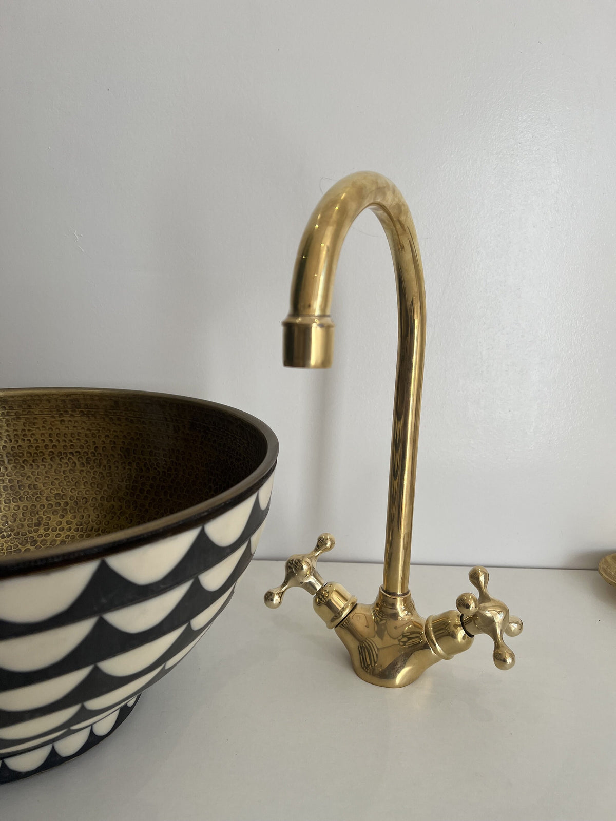 Genuine and Vintage Sink Hand Hammered style Moroccan sink bowl Bathroom bronze Round sink,In and outdoor Vanity Vessel 