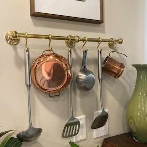 Real Hand crafted Natural Unlacquered Brass Wall Mounted Pot Rack, Brass Kitchen Rail with Hooks Utensils Pot and Pan sh