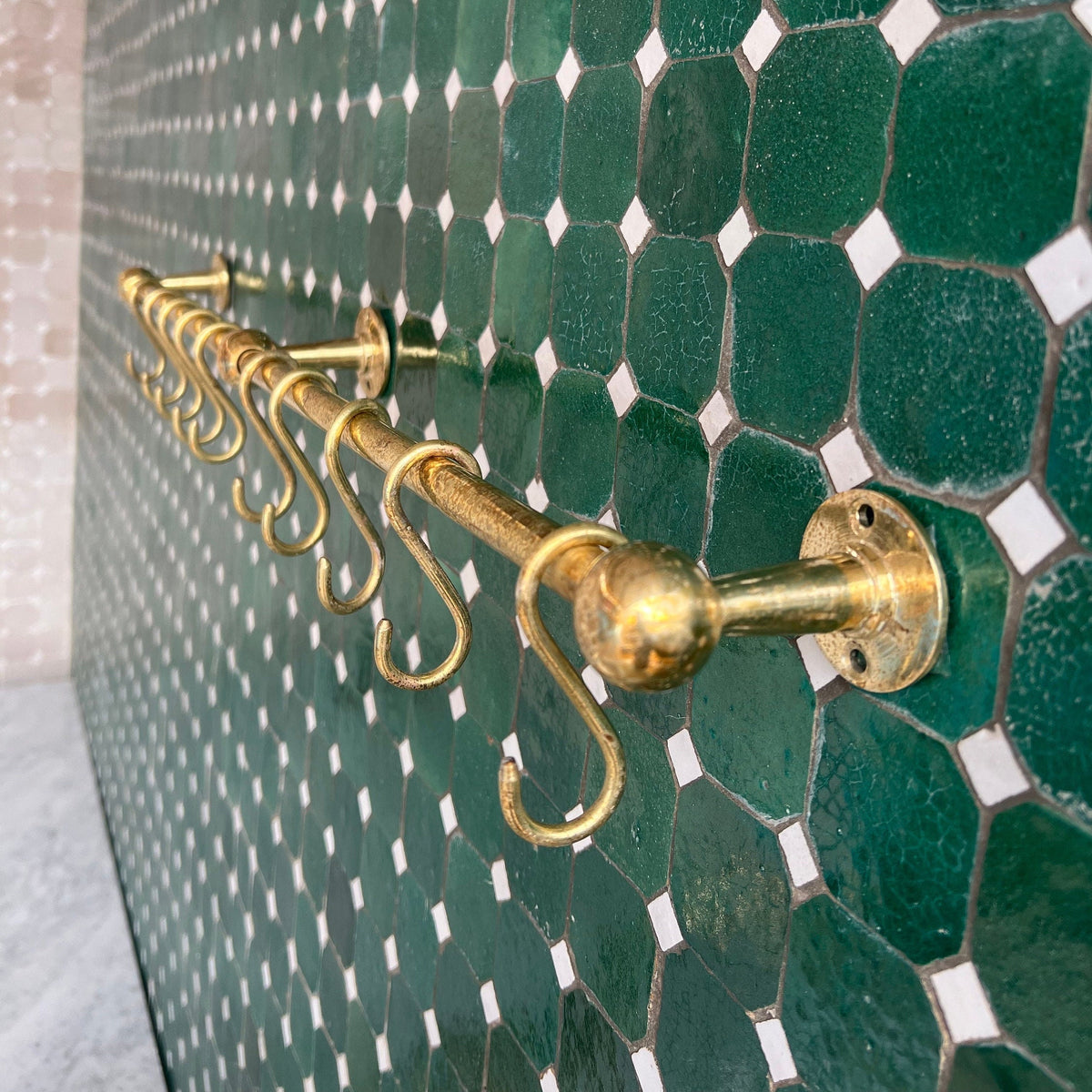 Unlacquered Brass Kitchen Rail with S Hooks, Pot Rack hanging Organizer, Utensil Holder Rod, Brass Towel Bar, Luxury Pan