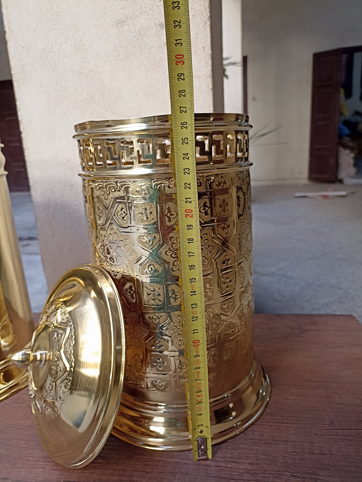 Elegant Moroccan Brass Bathroom Storage Basket & Engraved Waste Paper Bin - Exquisite Brass Decor for Your Bathroom - Unique Accessories