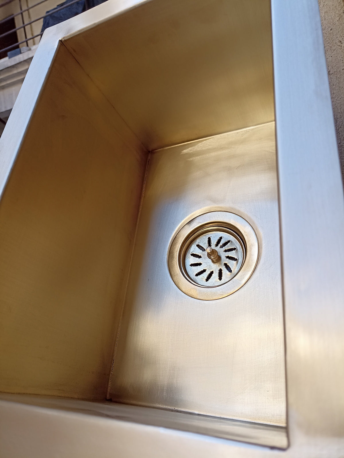 Handmade Brass Undermount Sink: Kitchen