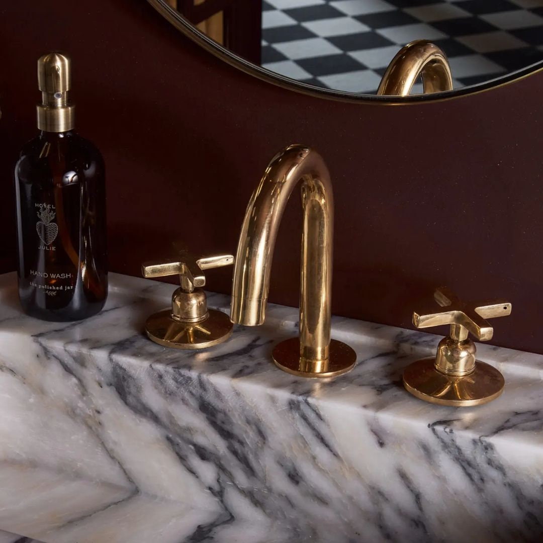 Unlacquered Solid Brass Widespread kitchen-Bathroom Faucet 3 Hole Two Handle Deck Mounted Bath Faucet