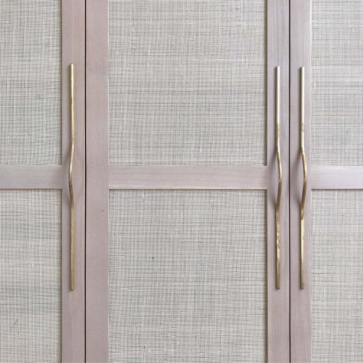 Hammered Unlacquered Brass Modern Curved Arch Cabinet Handles - Elevate Your Space