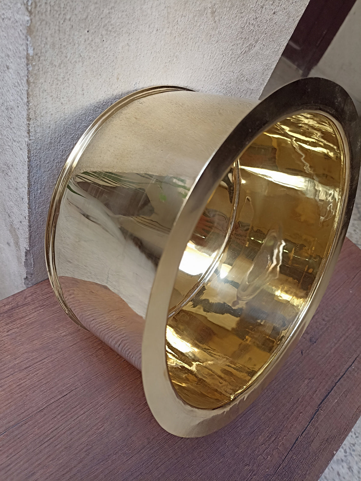 Handcrafted Round Brass Sinks: Ideal for Kitchen