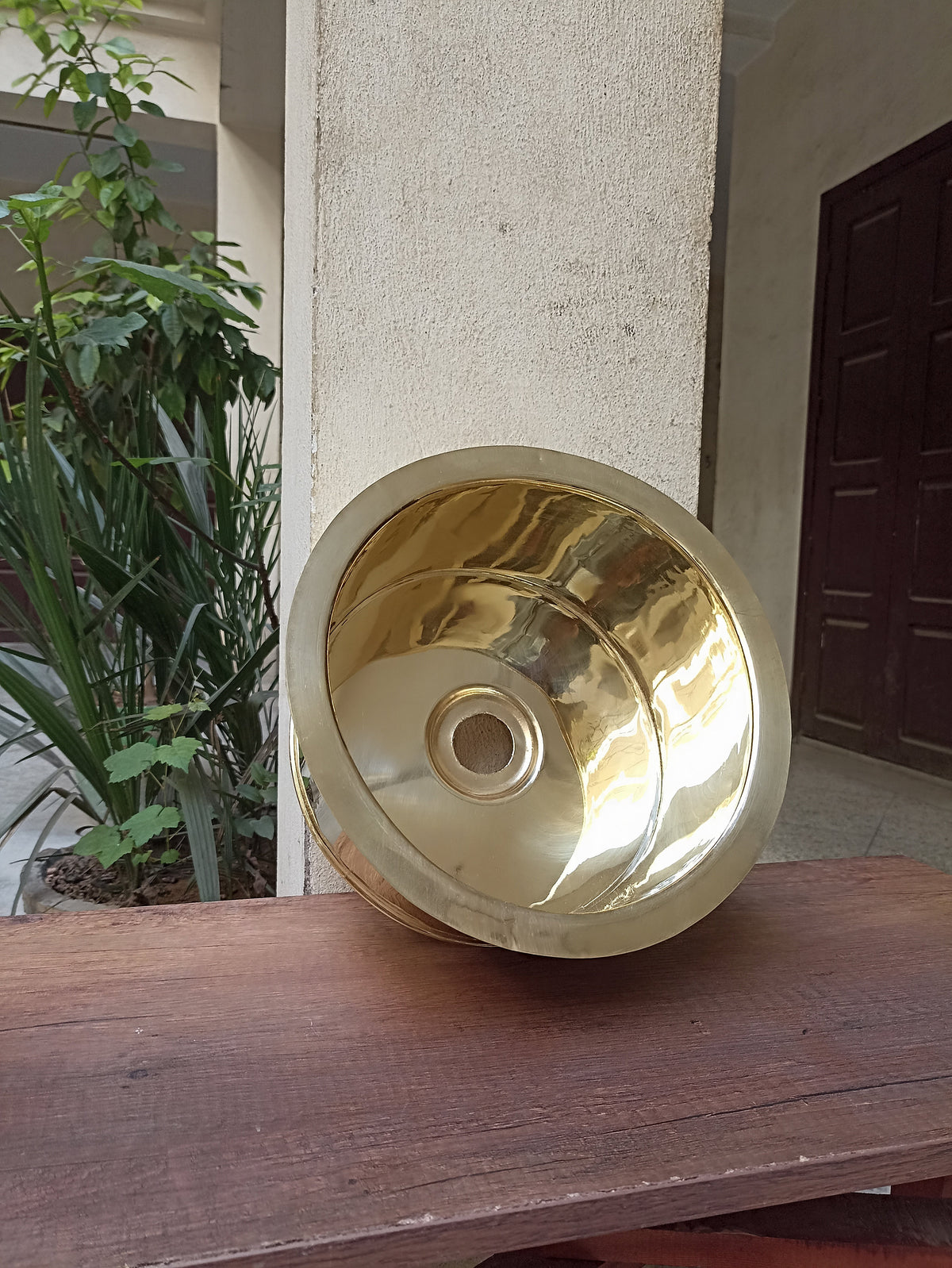 Handcrafted Round Brass Sinks: Ideal for Kitchen, Bar, Bathroom – Undermount/Surface Options, Unlacquered Finish, Premiu