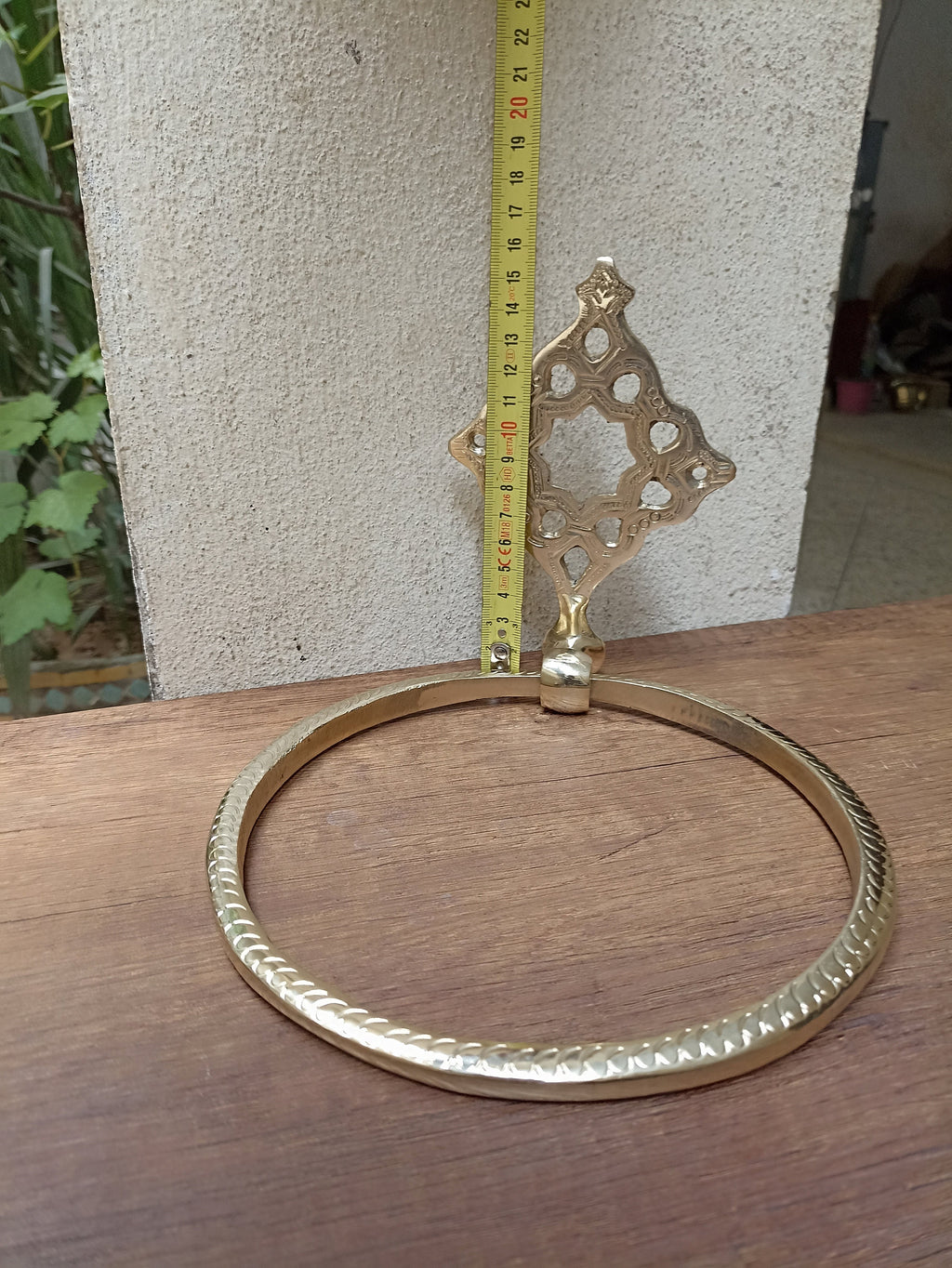 Handcrafted Brass Towel Holder: Artisan-Made Towel Ring