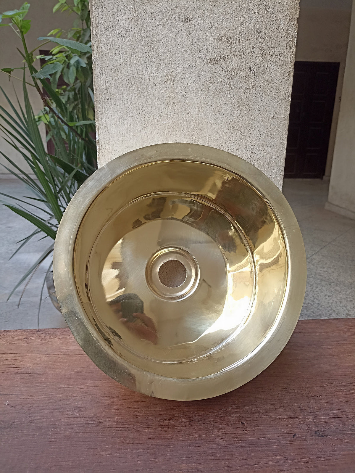 Handcrafted Round Brass Sinks: Ideal for Kitchen