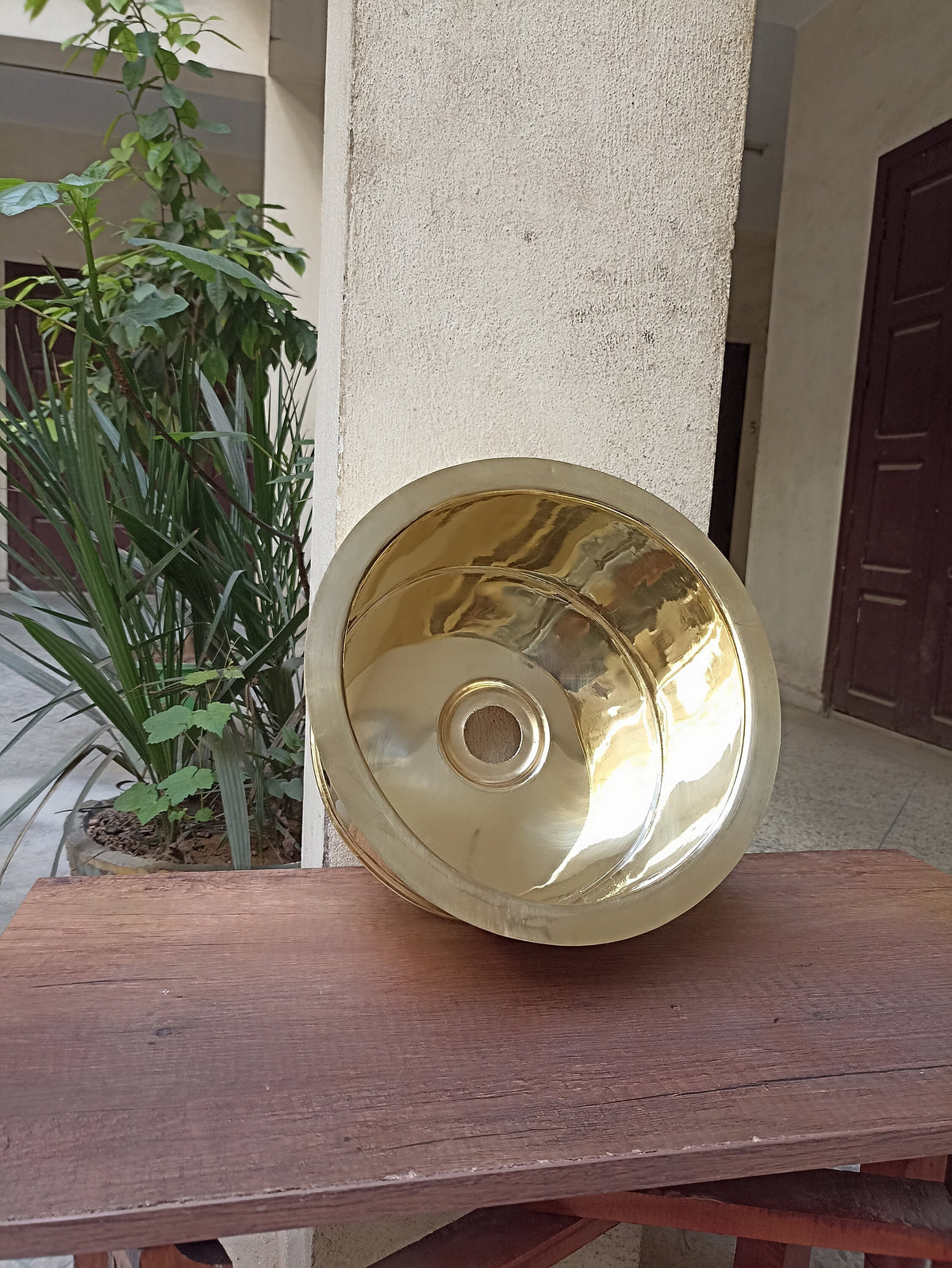 Handcrafted Round Brass Sinks: Ideal for Kitchen