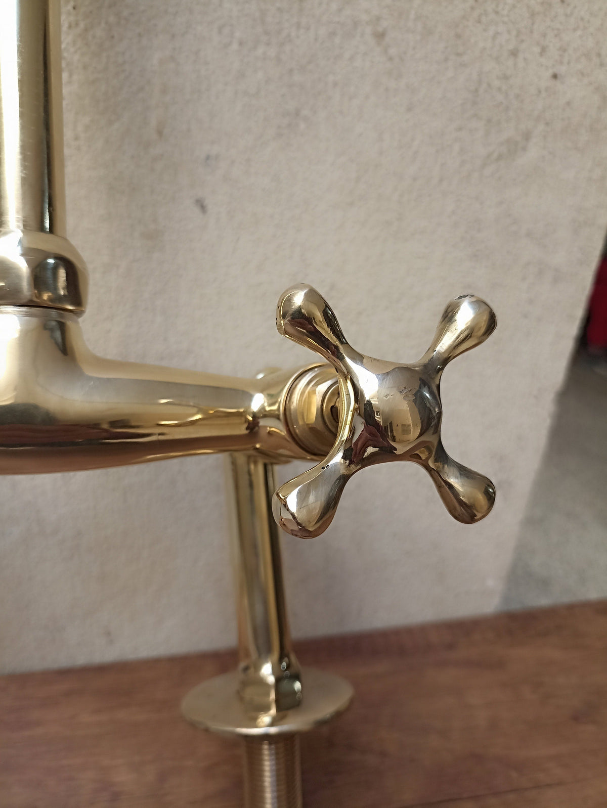 Brass bridge kitchen faucet