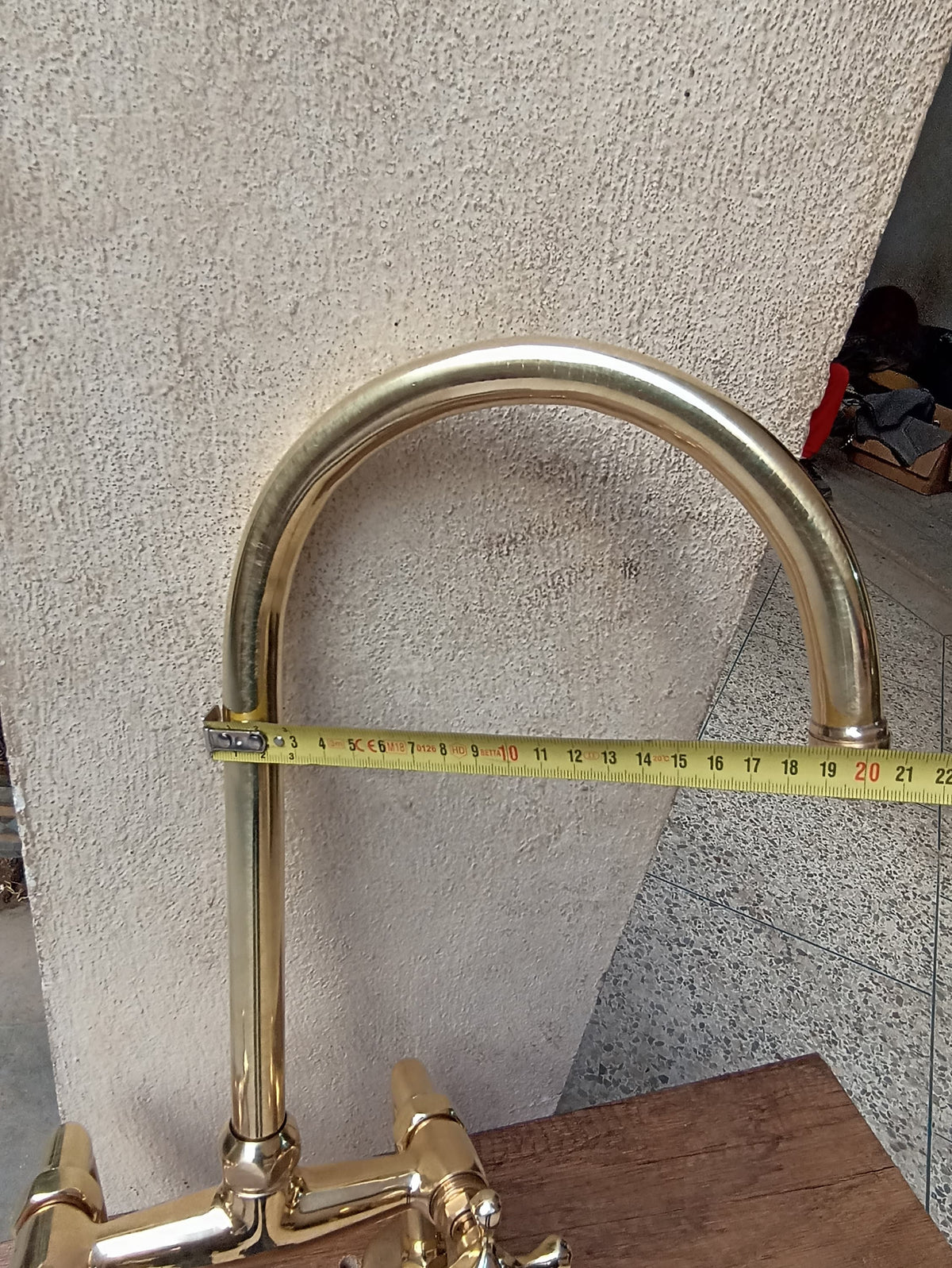 Brass bridge kitchen faucet