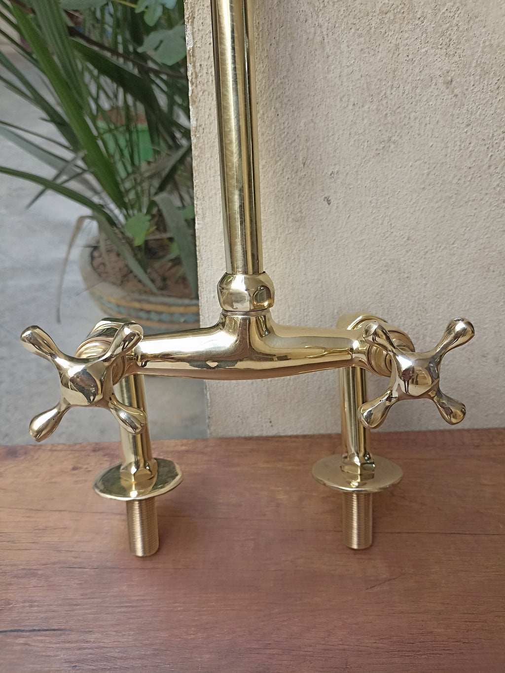 Brass bridge kitchen faucet