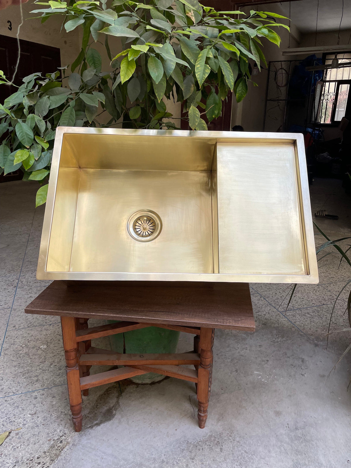 Handmade kitchen brass sink with strainer Stainless copper