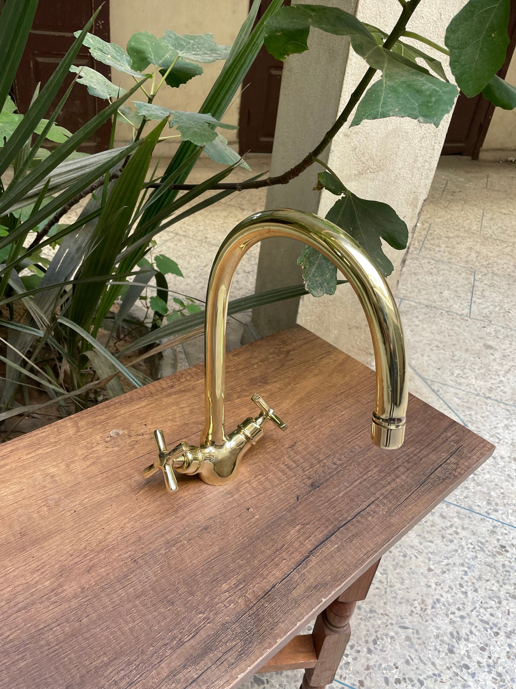 Brass Gooseneck Bathroom Faucet