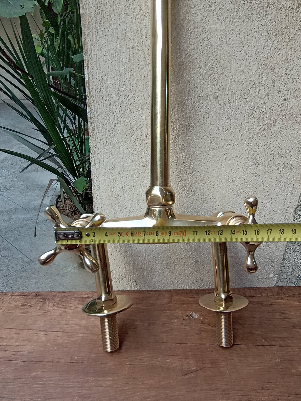 Brass bridge kitchen faucet