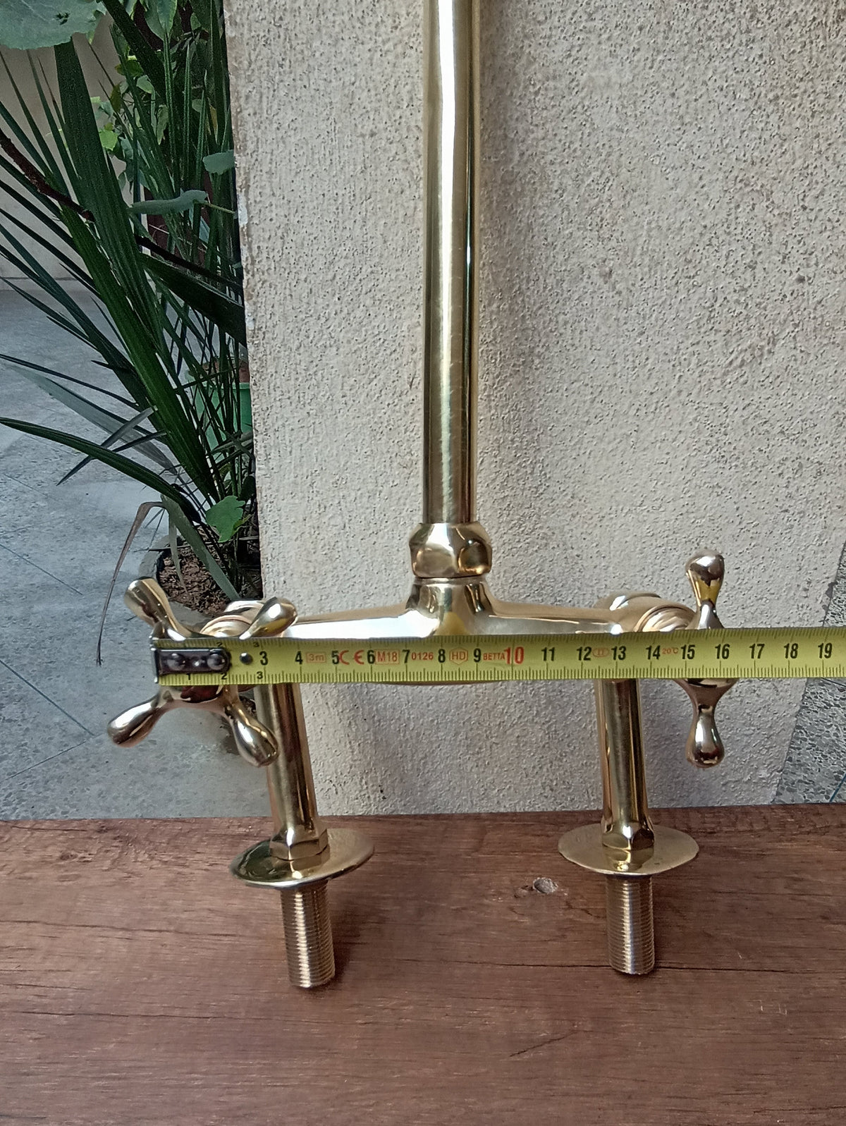 Brass bridge kitchen faucet