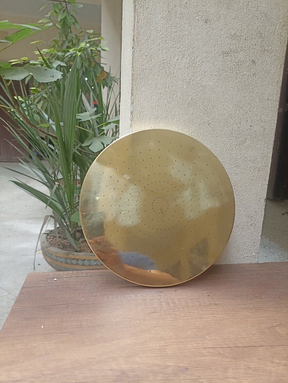 Ensemble Pomme de Douche Ronde en Laiton Brut Artisanal - Expérience Luxueuse de Douche Pluie avec Robinetterie Vintage 