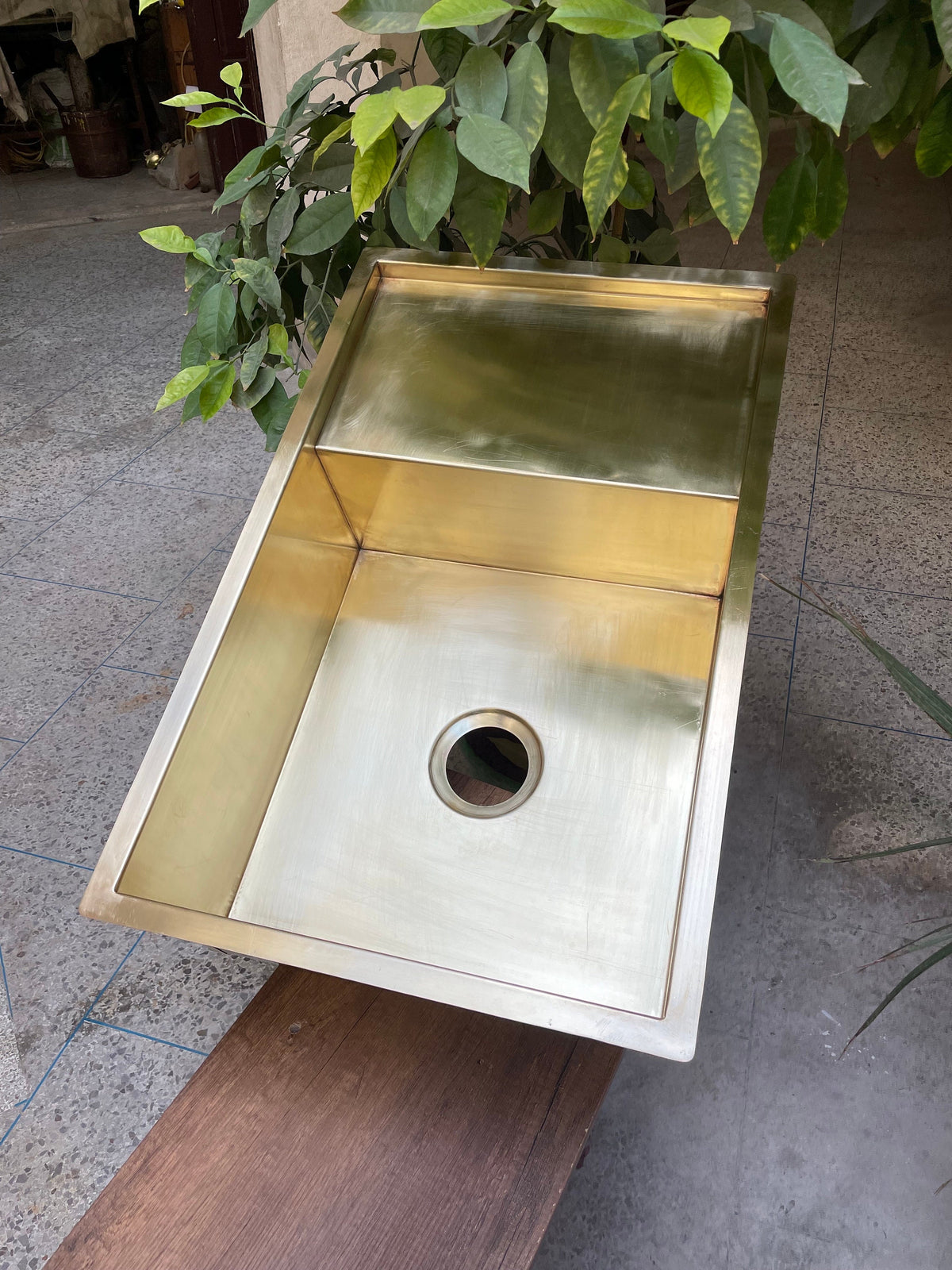 Handmade kitchen brass sink with strainer Stainless copper