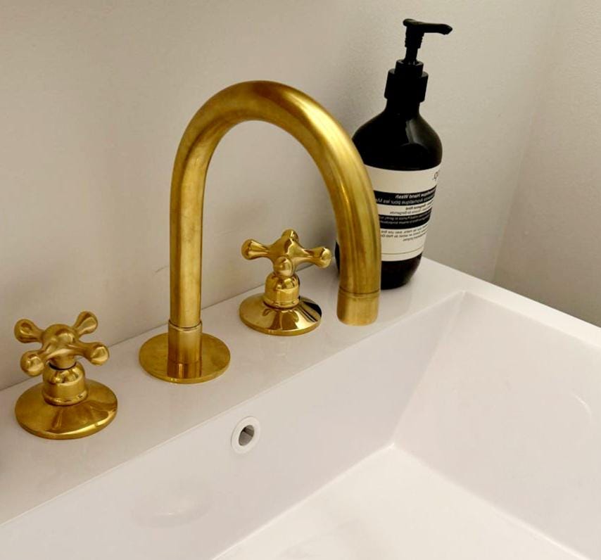 Unlacquered Solid brass bathroom vanity 3 holes faucet, deck mount faucet, brass bathroom faucet, vanity faucet, vanity 