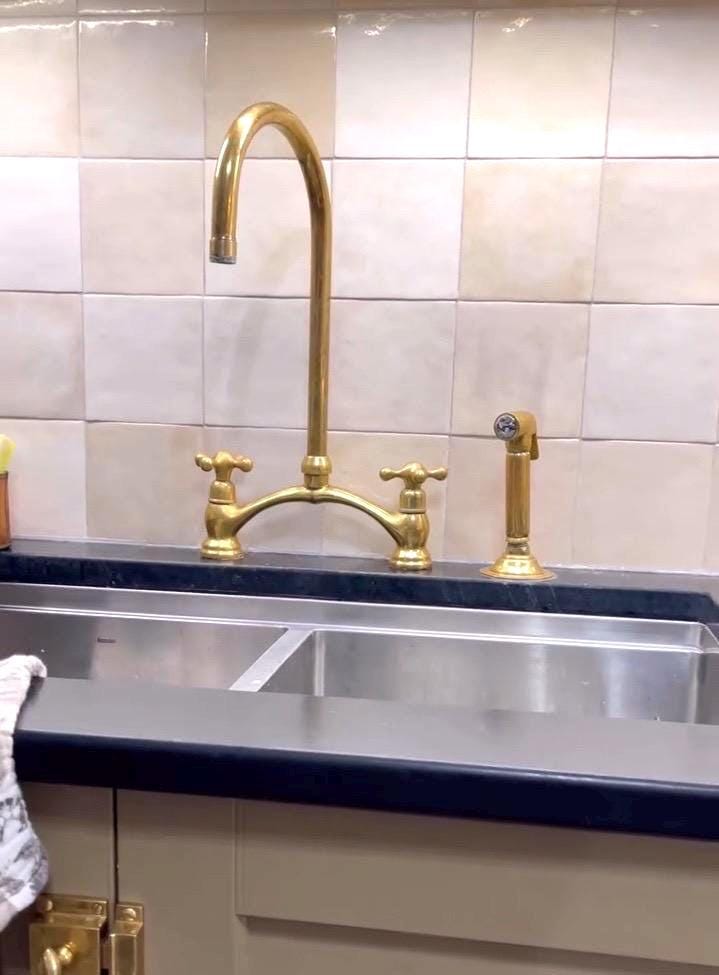Unlaquered brass faucet – antique arched V bridge faucet
