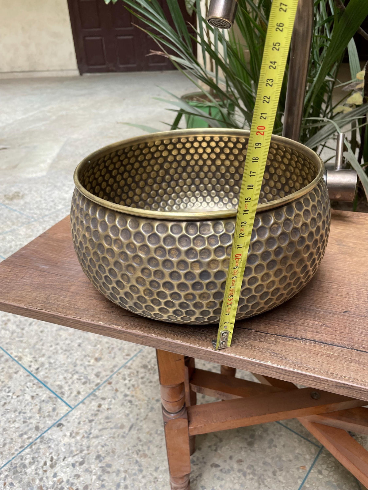 Hand hammered round solid brass kitchen sink
