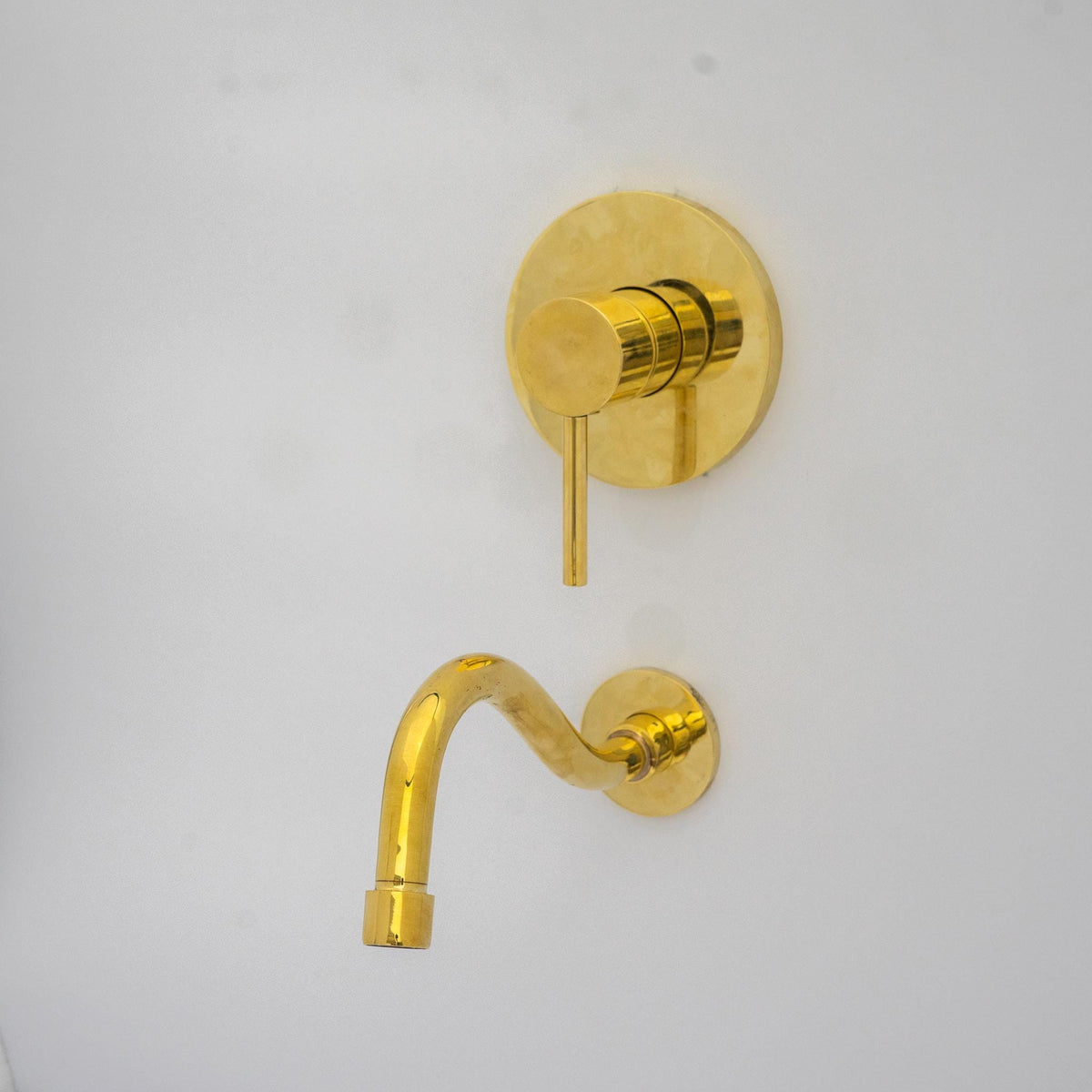 Antique Brass Tub Filler, Wall Mount Solid Brass Tub Faucet