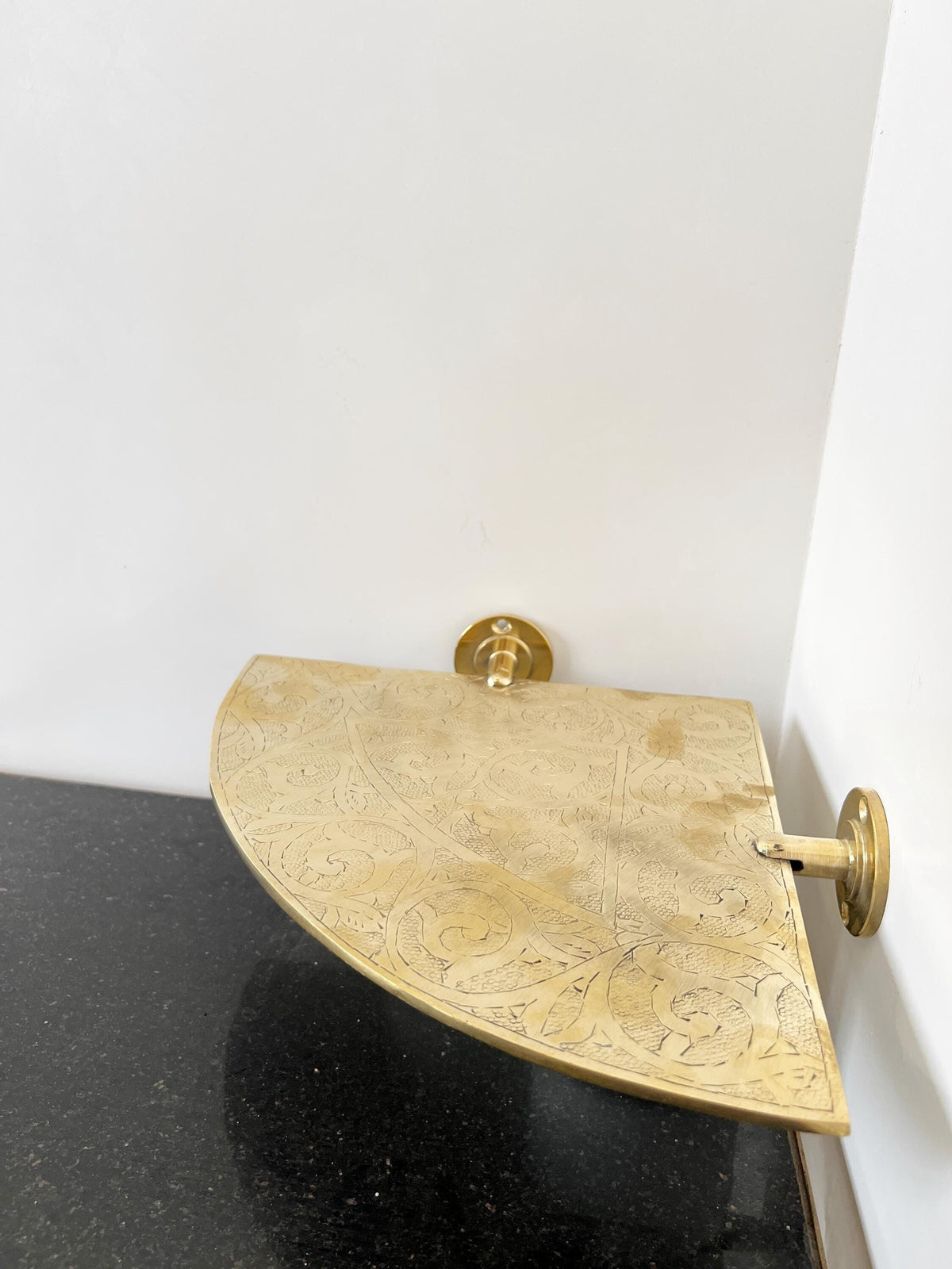 Unlacquered Brass Corner Shelf, Etched Wall-Mounted Brass Shelf, Elegant Corner Shelves for Bathrooms or Kitchens, Handc