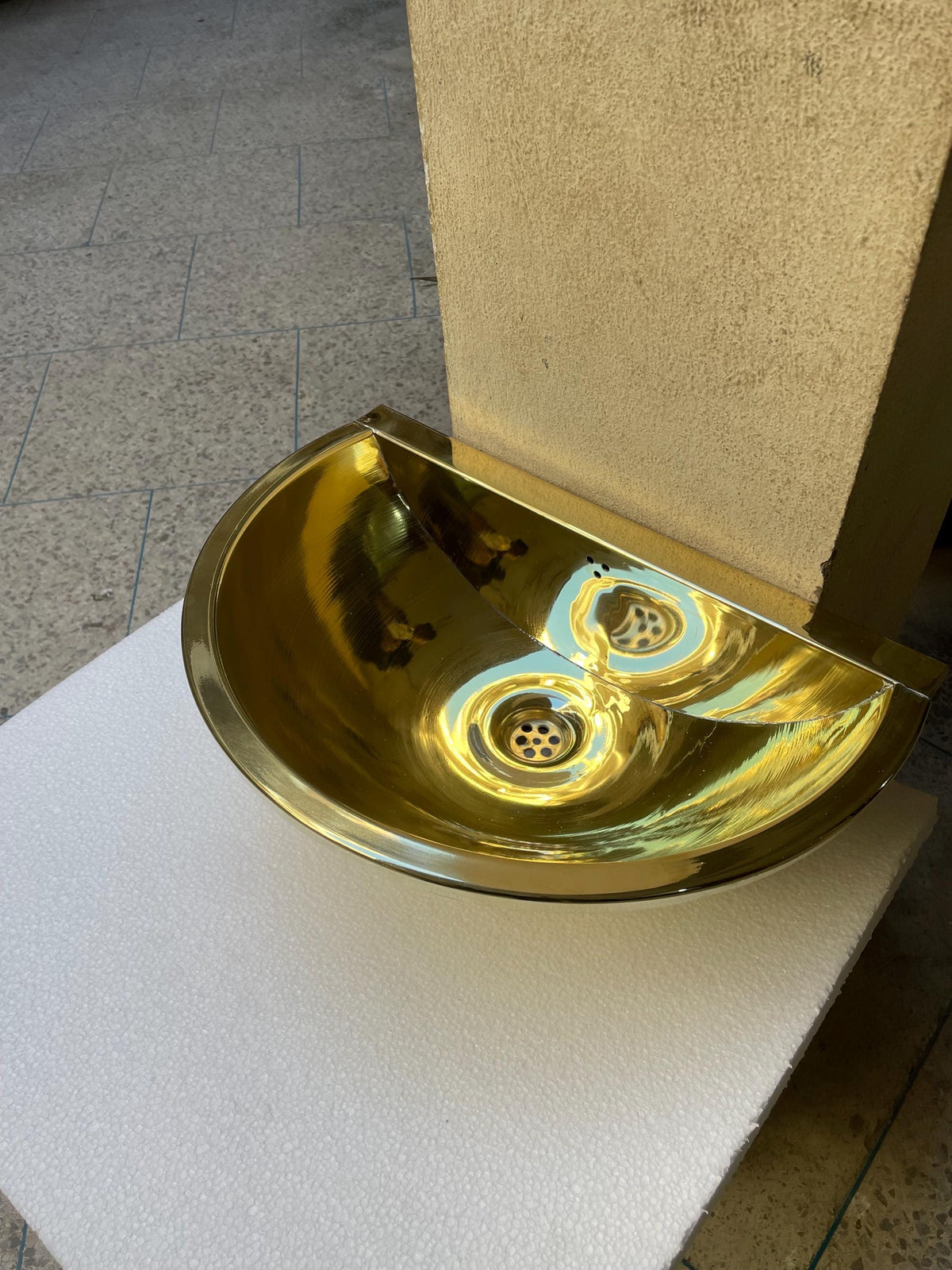 Retro Design Double Hammer Pattern Sink Toilet Brass Washing Hands Counter Top Sink