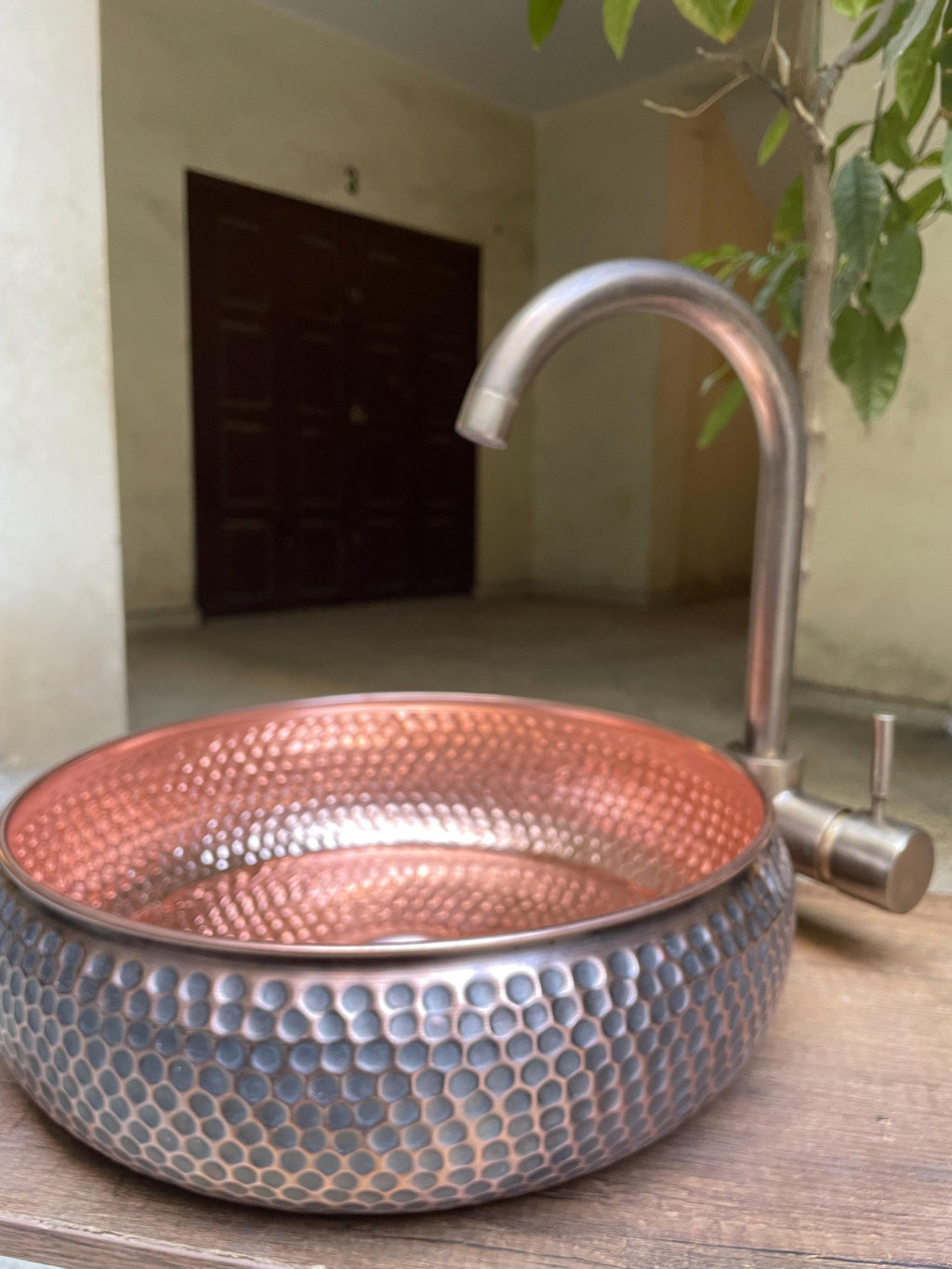Unlacquered copper kitchen sink