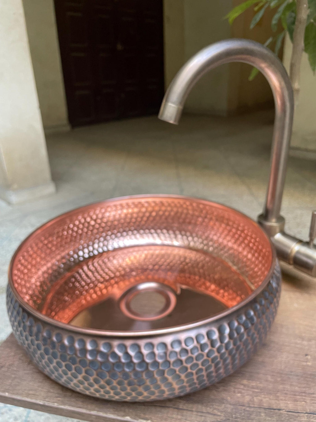 Unlacquered copper kitchen sink