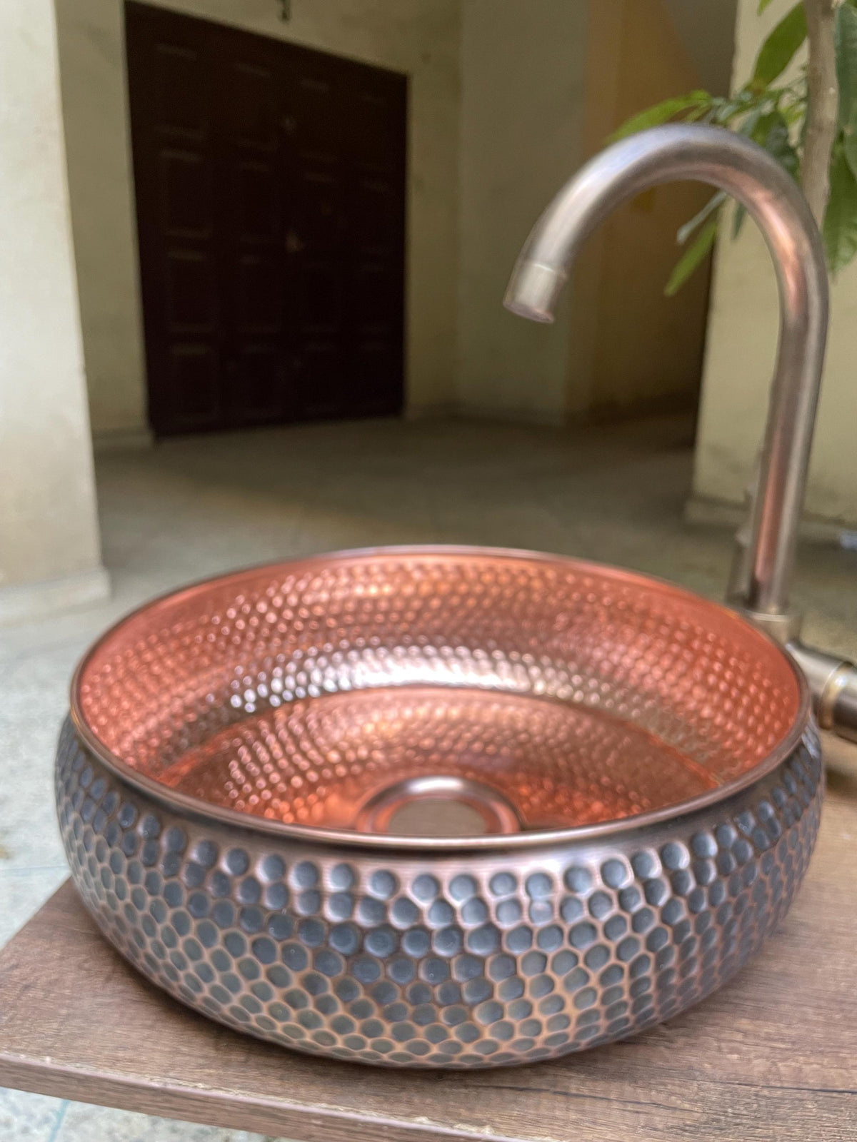 Unlacquered copper kitchen sink