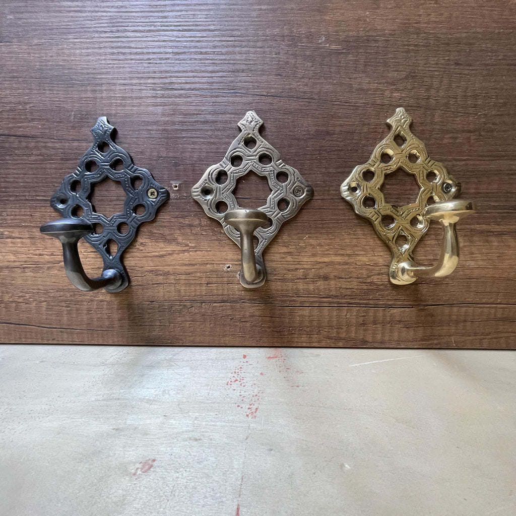 Exquisite Moroccan Brass Wall Hook: Handmade Ornate Key Hook