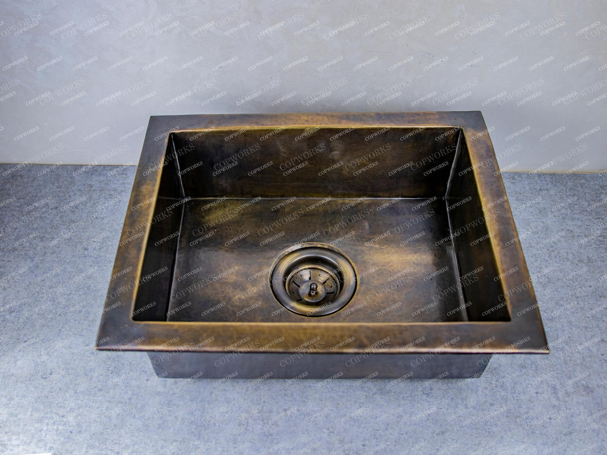 Patina Brass Hammered Kitchen Sink: Antique Style Single Bowl