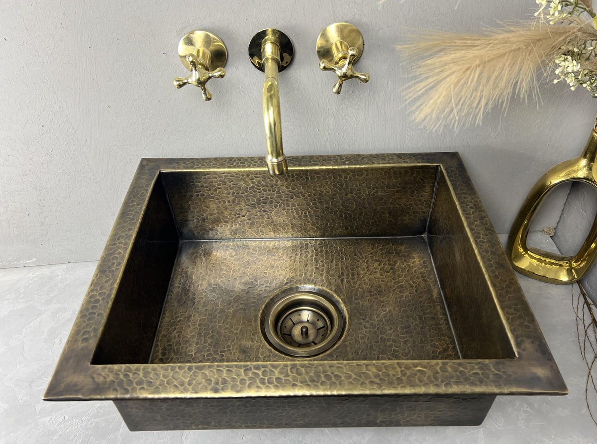 Hand-Hammered Antique Brass Kitchen Sink: Rectangular Single Bowl