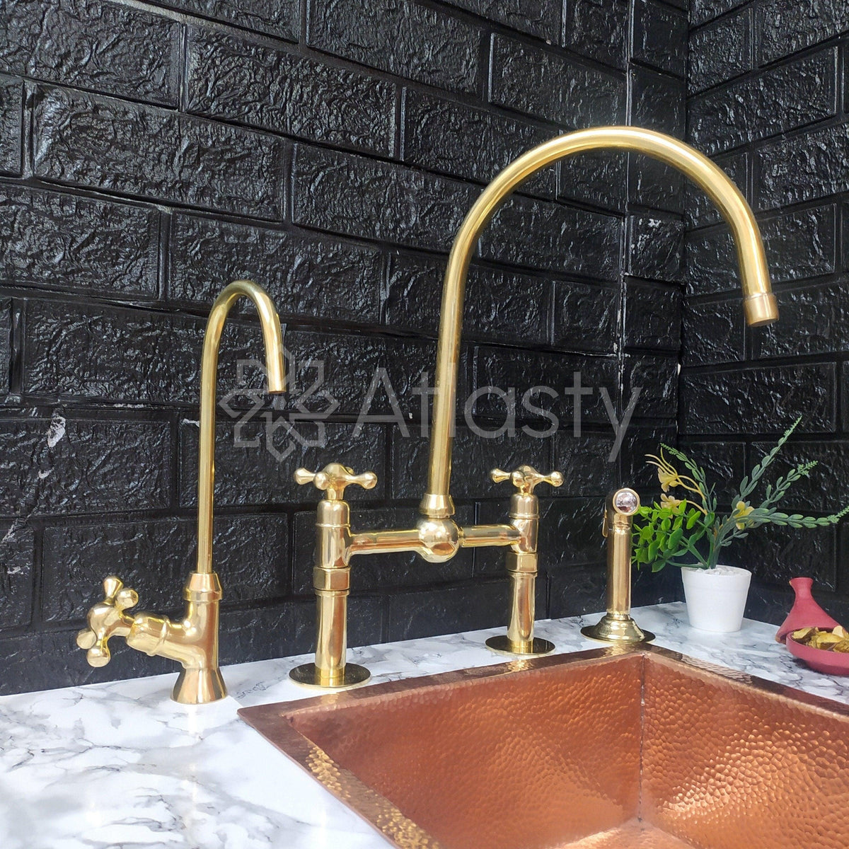 Antique Brass Kitchen Faucet with Sprayer
