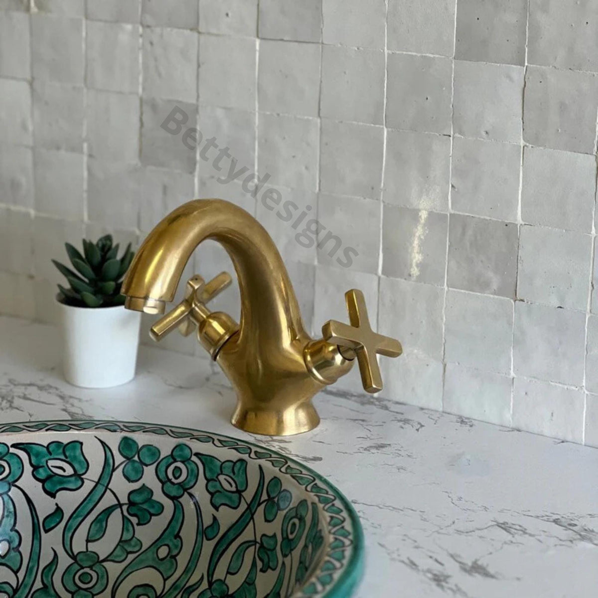 Unlacquered Solid Brass Bathroom Faucet, Deck Mount, 3-Hole Vanity Sink