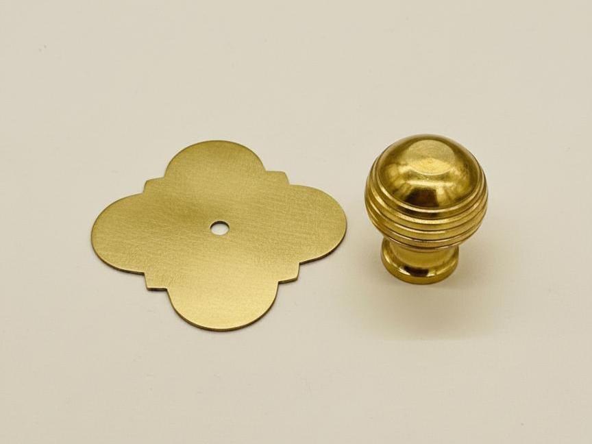 Set of Unlacquered Brass Cabinet Knobs, Antique Brass knobs, Brass Cabinet Door handle knob