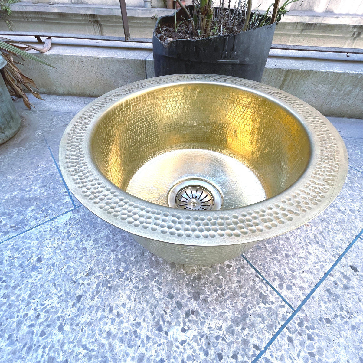 Custom Bathroom Sink - Mid Century Brass Vessel Sink - Hand Crafted Vessel Sink - Etched Sink-sink de bar