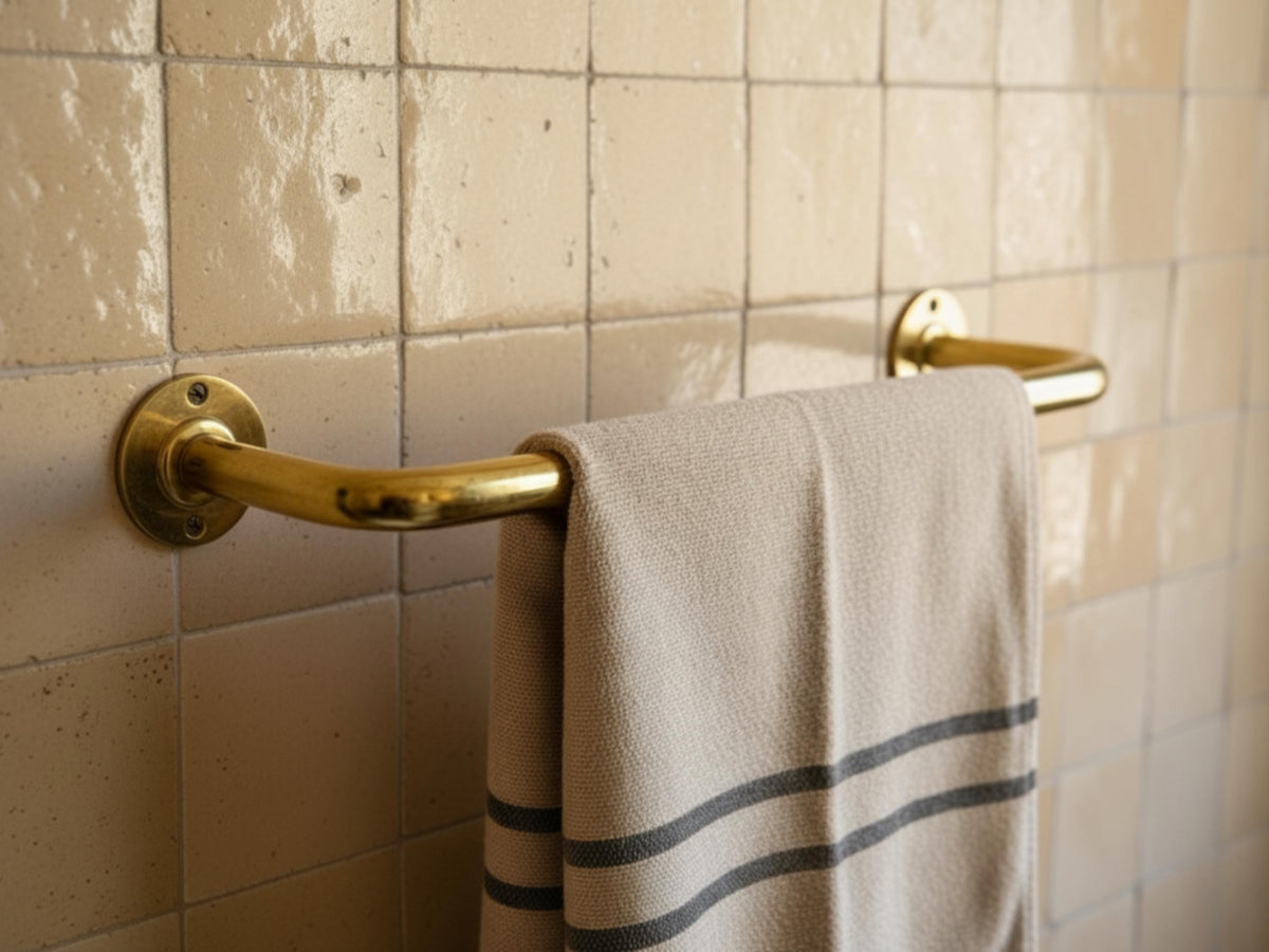 Unlacquered Brass Towel Holder, Bathroom Towel Bar, Wall Mounted Towel Hanger, Vintage Towel Rack
