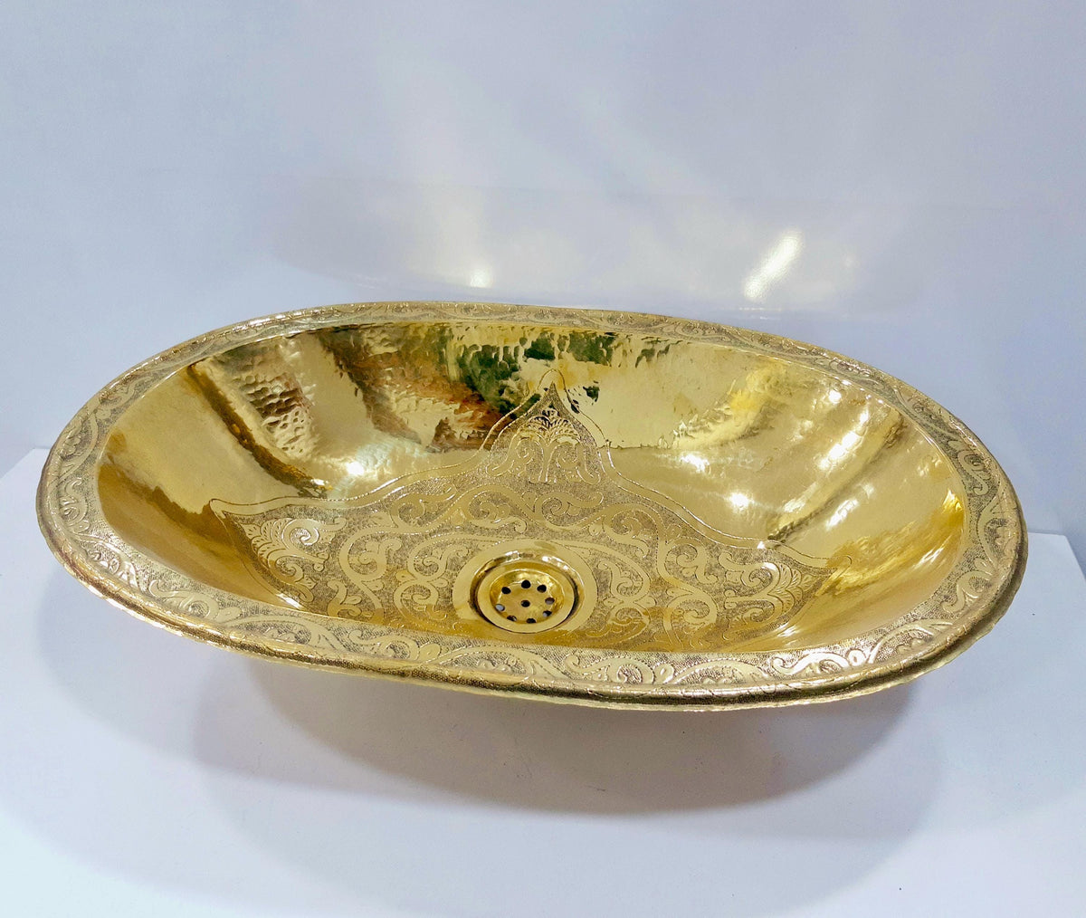 Solid Brass Oval Bathroom Sink – Handmade Hammered Vessel Basin, Drop-In Style for Vintage or Modern Bathrooms