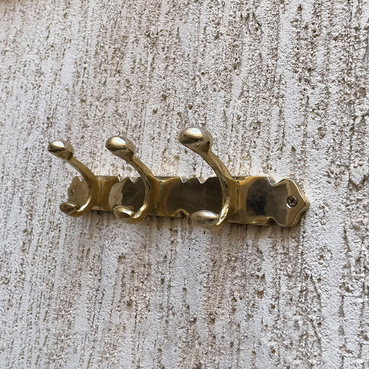 Unlacquered Brass Wall Hook, Scalloped Backplate Coat Hanger, Solid Brass Towel Rack, Vintage Gold Entryway Hardware, Li