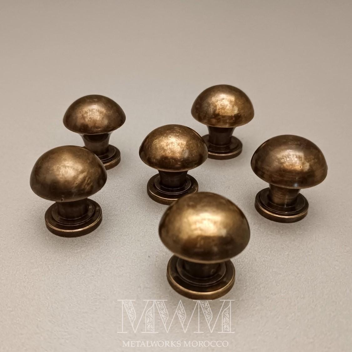 Antique Brass Knobs For Cabinets And Drawers