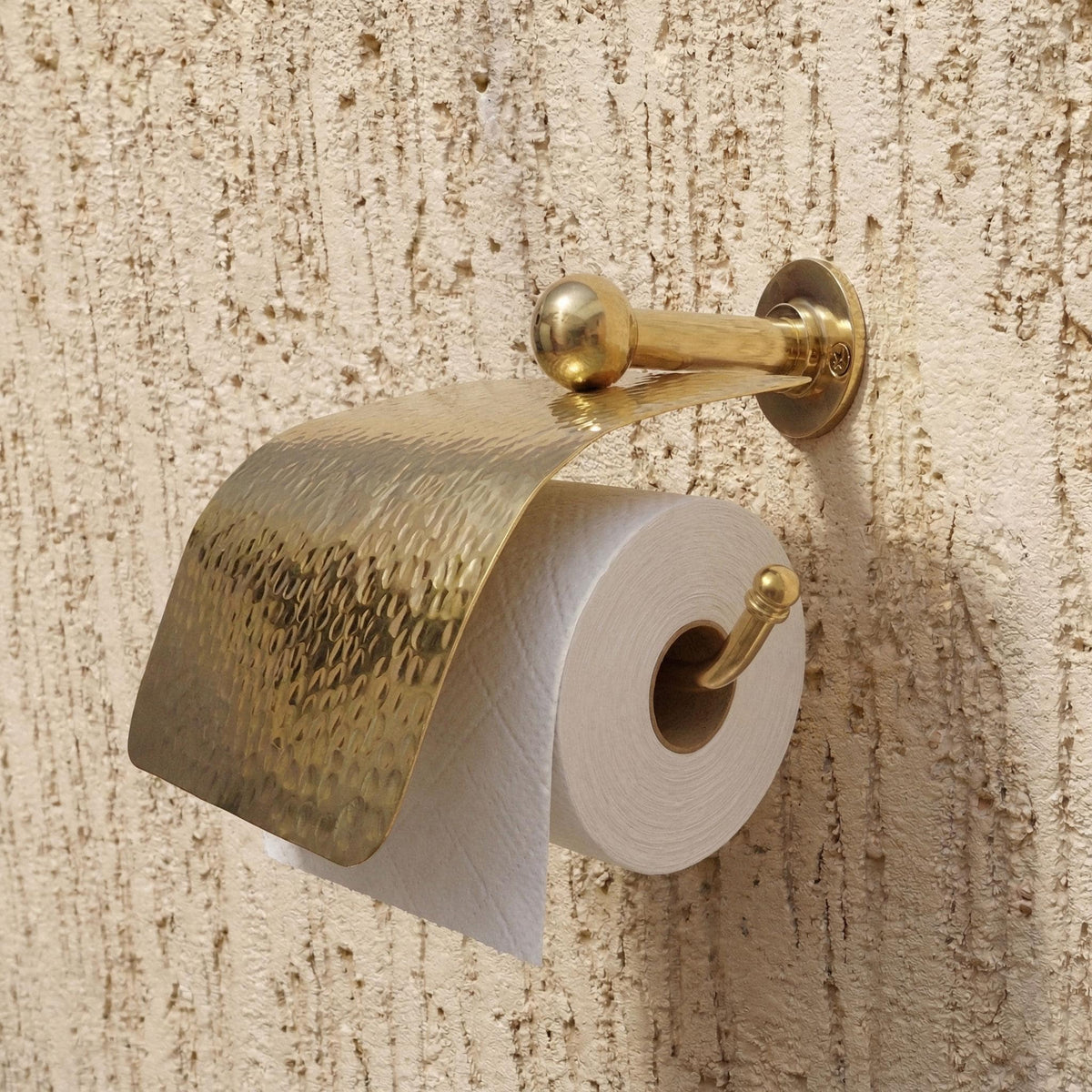 Unlacquered Brass Toilet Paper Holder, Hammered Brass Toilet Roll Holder with Flap, Moroccan Vintage Wall Mounted Bathro