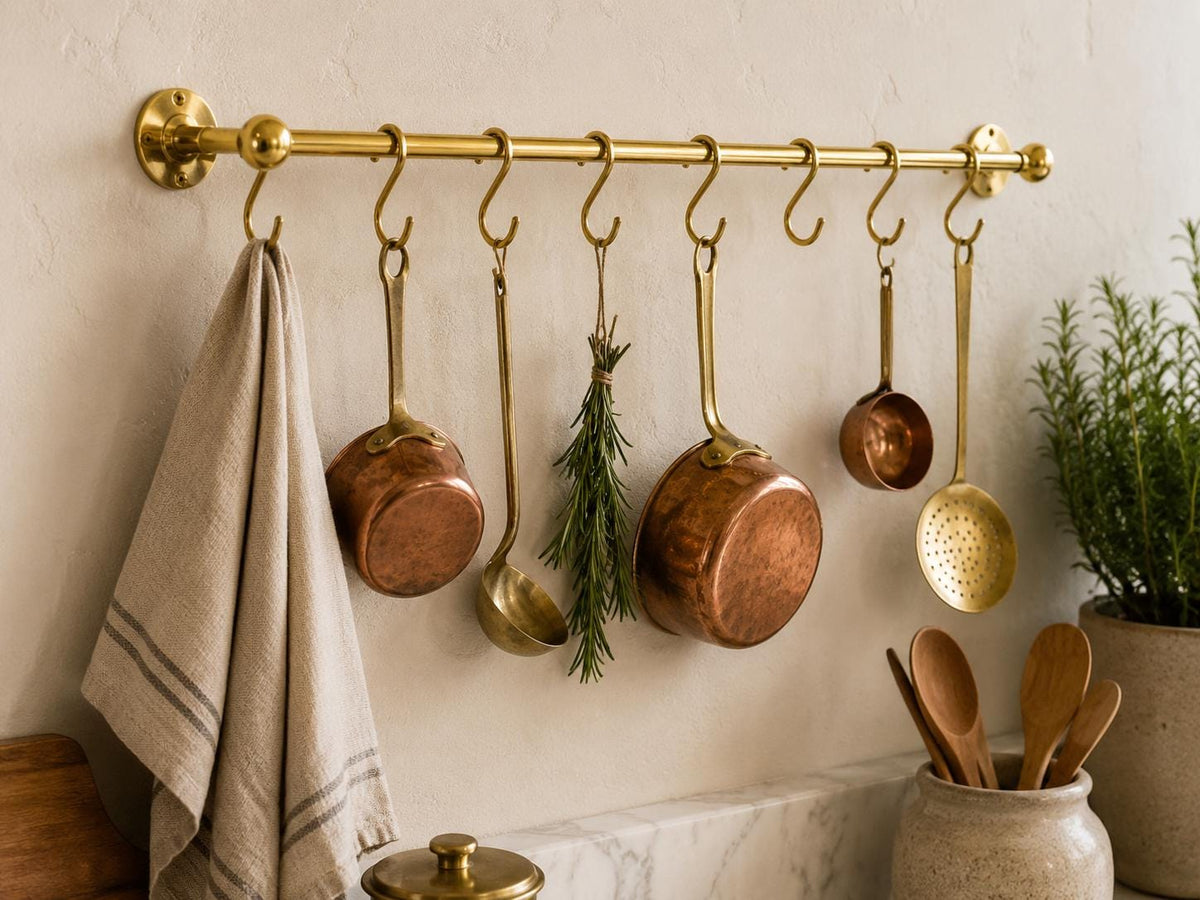 Solid Brass Kitchen Pot Rail - Handmade Vintage Brass Pot Rack - Unlacquered Antique Style - Rustic Gold Wall-Mounted Ki