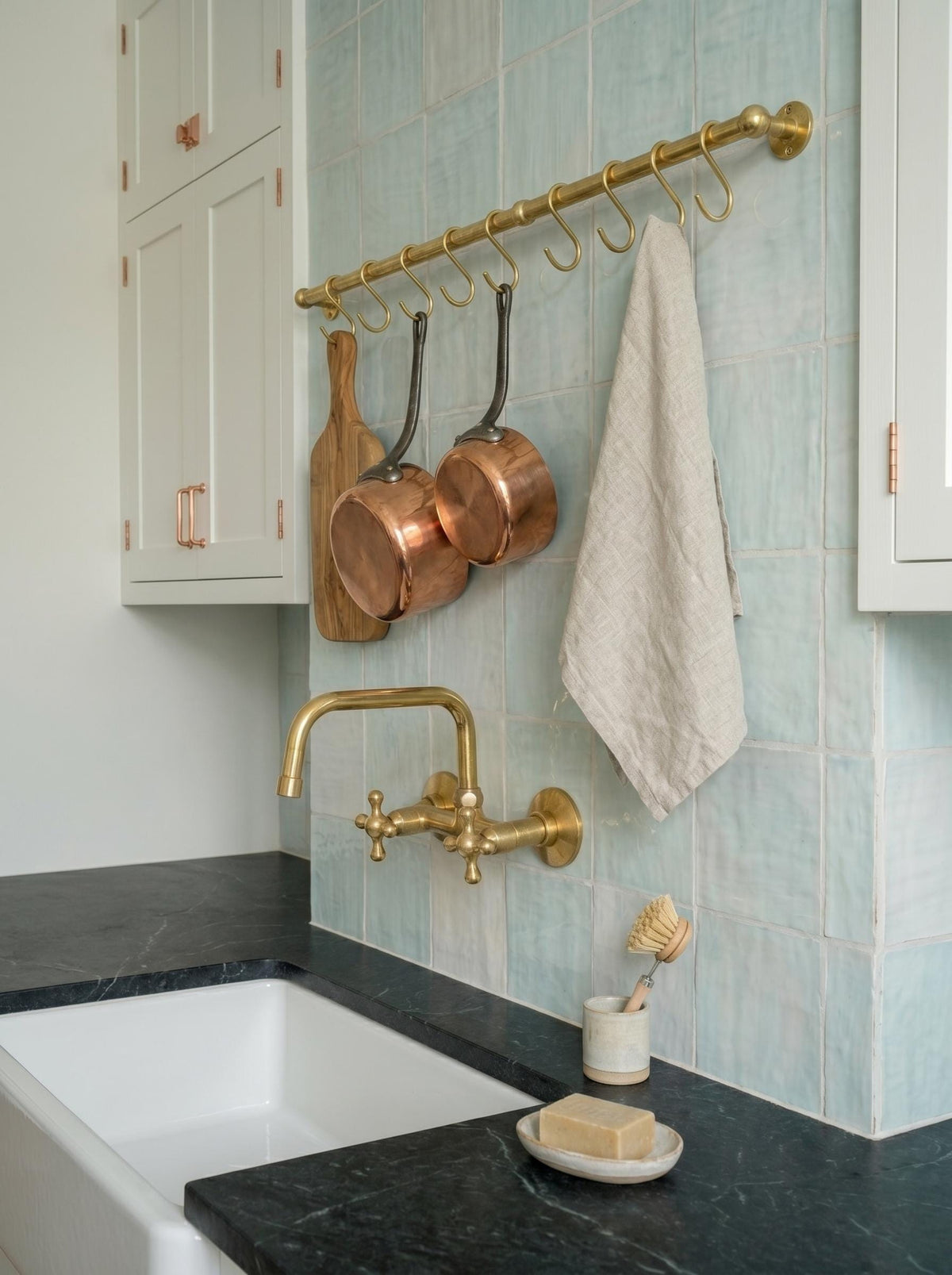 Brass Pot Rack Wall Mounted, Kitchen Rail with S Hooks, Hanging Pot Pan Organizer, Farmhouse Kitchen Storage, French Cou