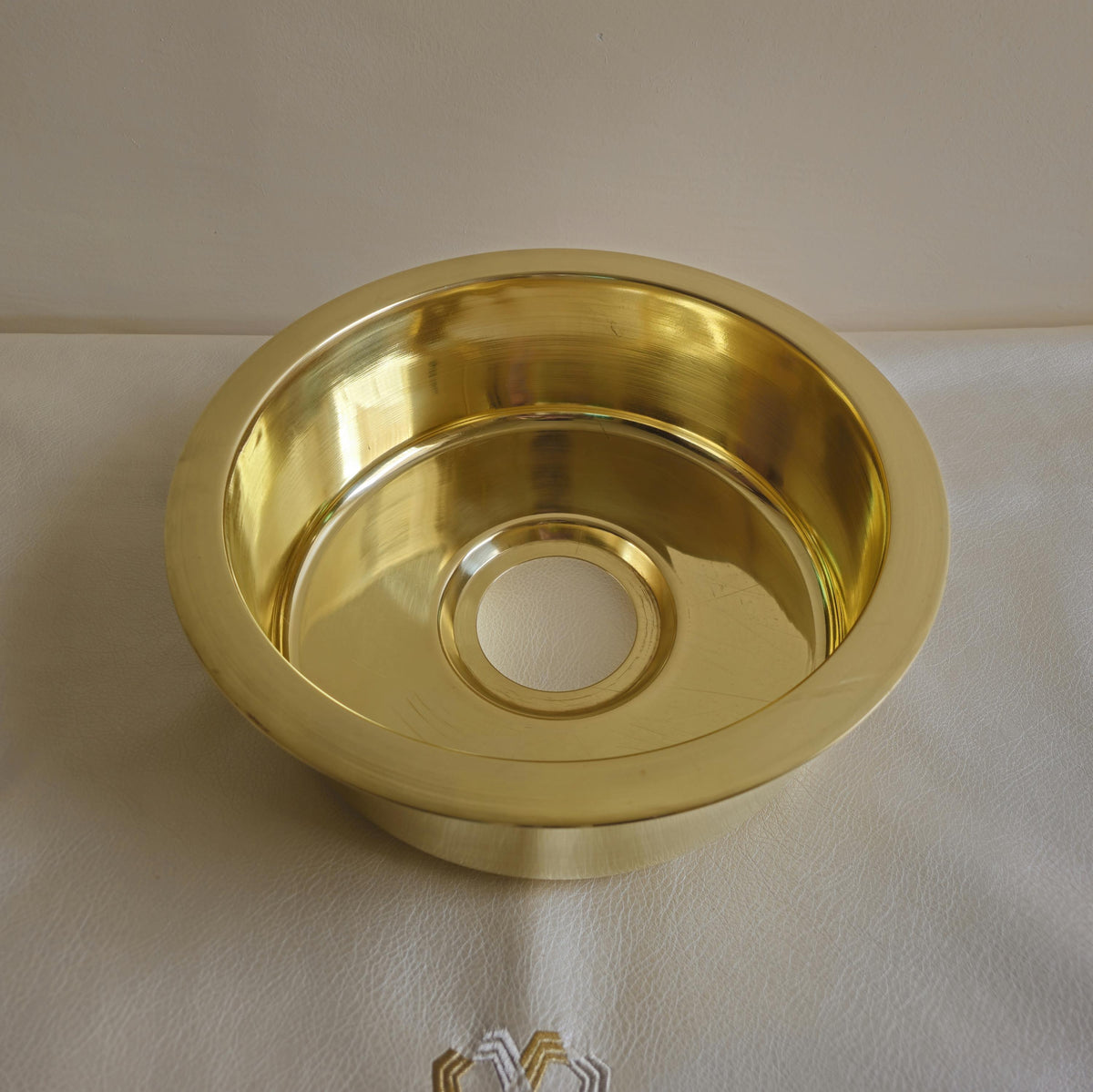 Round Brass Bar Sink