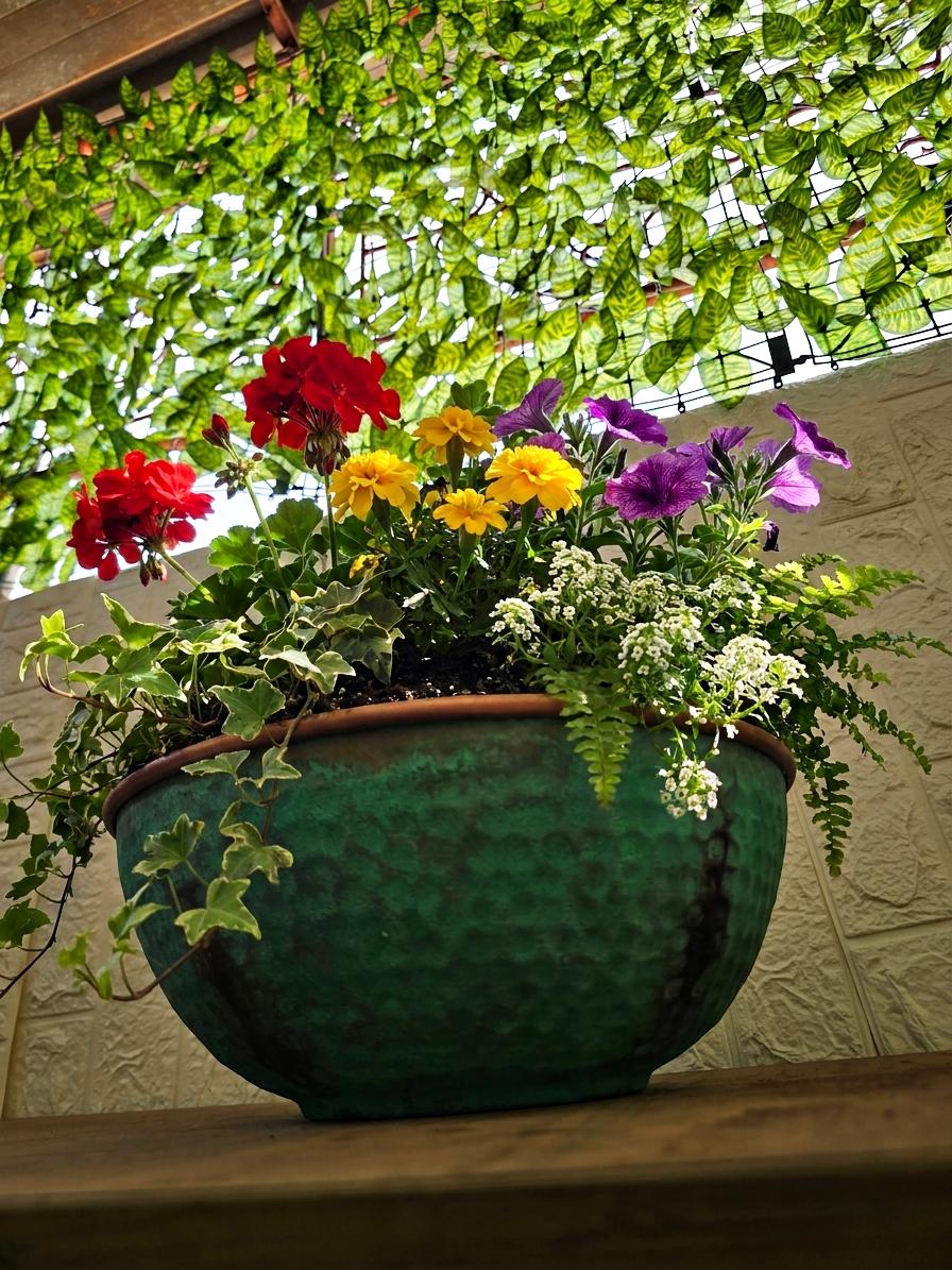 Hammered Copper Planter, Green Patina Plant Pot for Indoor Outdoor Flowers, Rustic Vintage Garden Planter, Decorative Pa