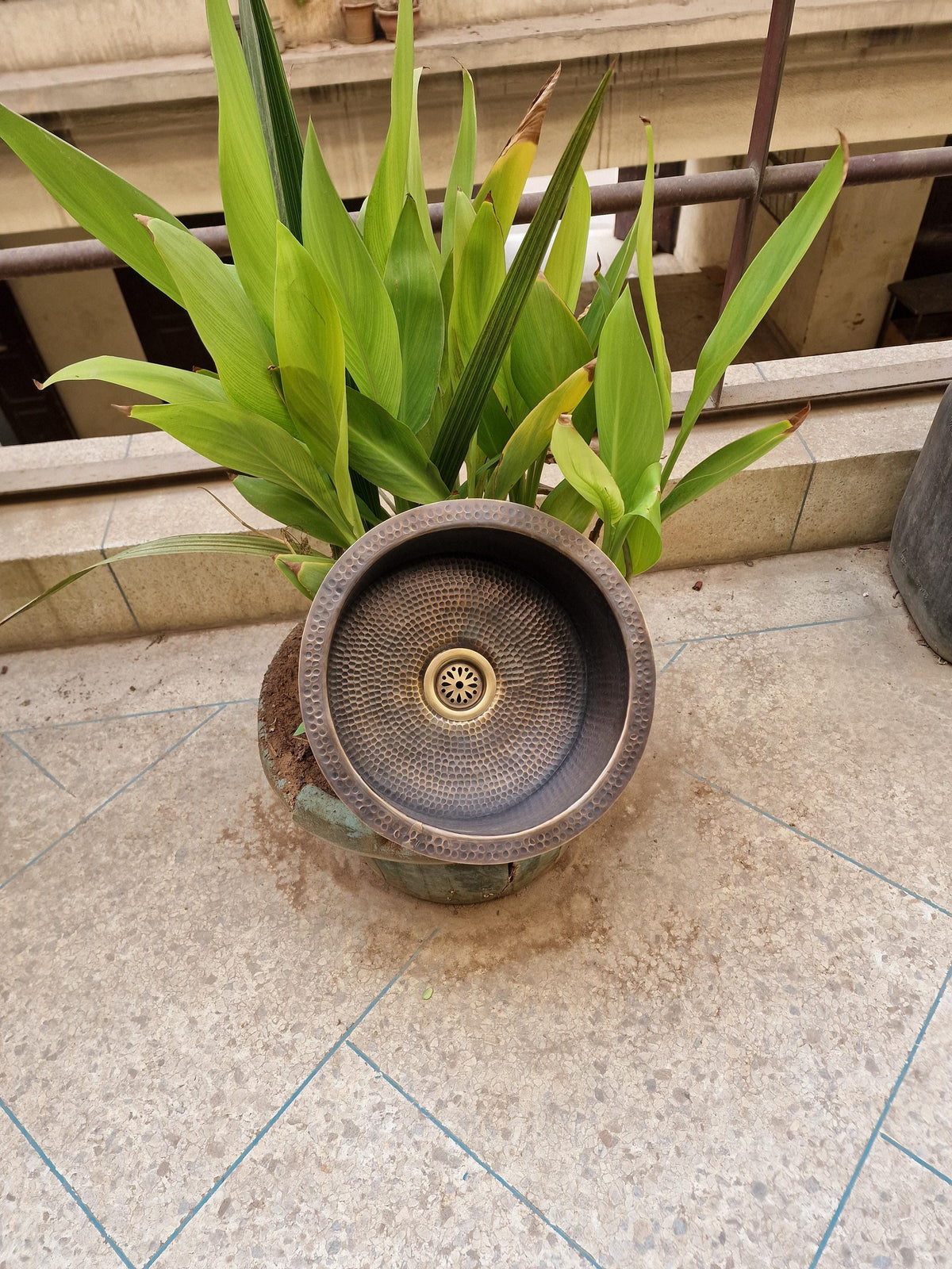 Round Aged Brass Bar Sink