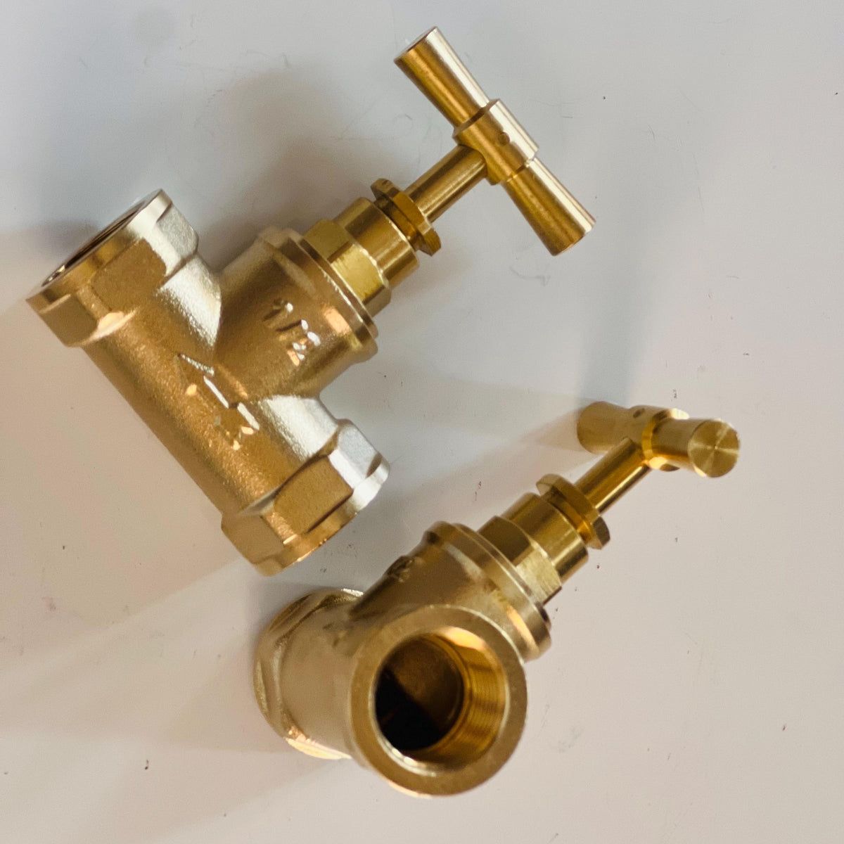 Solid Brass Vintage Cross-Handle Shut-Off Valve, 1/2” Unlacquered Brass T-Handle Valve for Kitchen & Bathroom Plumbing”