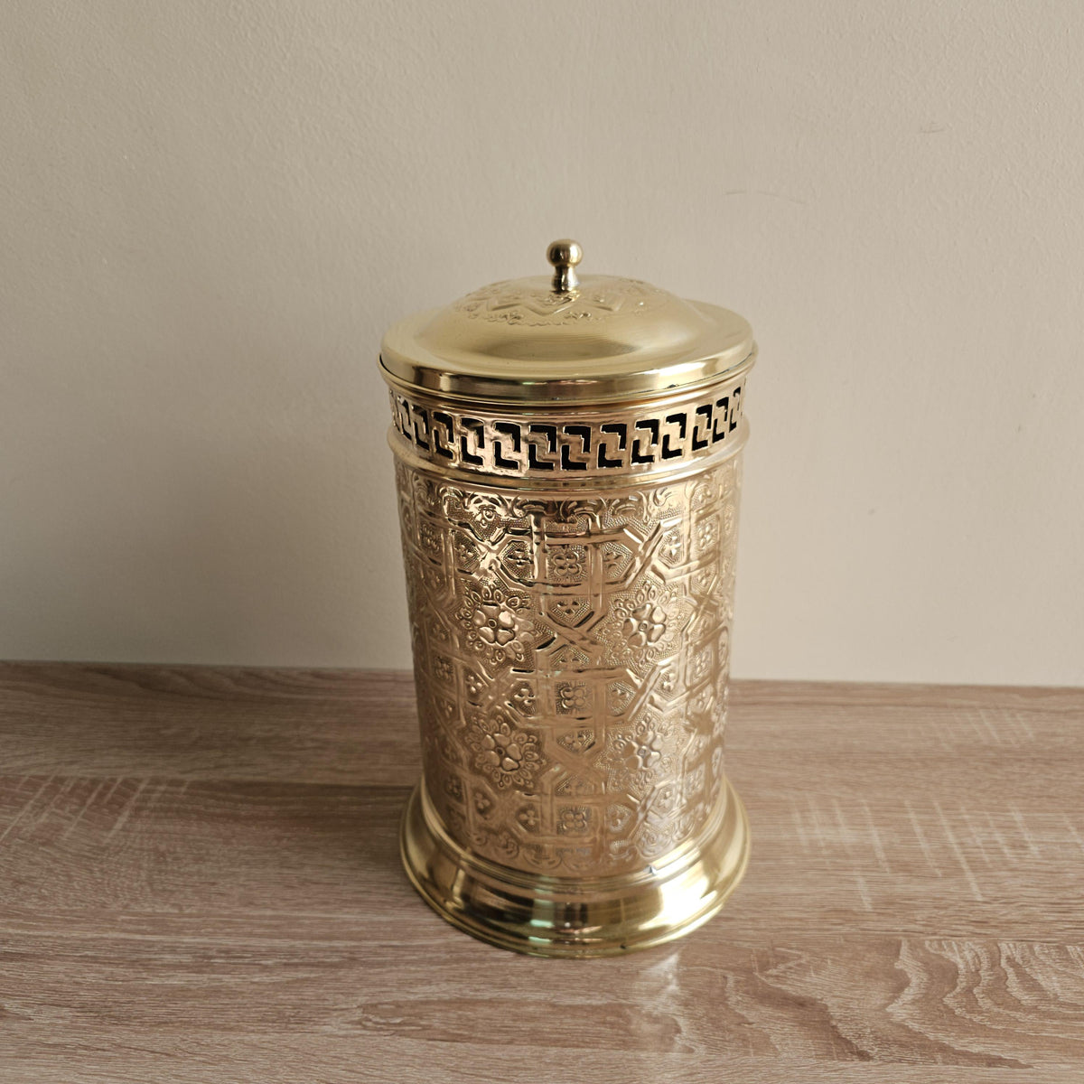 Brass Trash Can with Lid – Handmade Moroccan Engraved Waste Basket